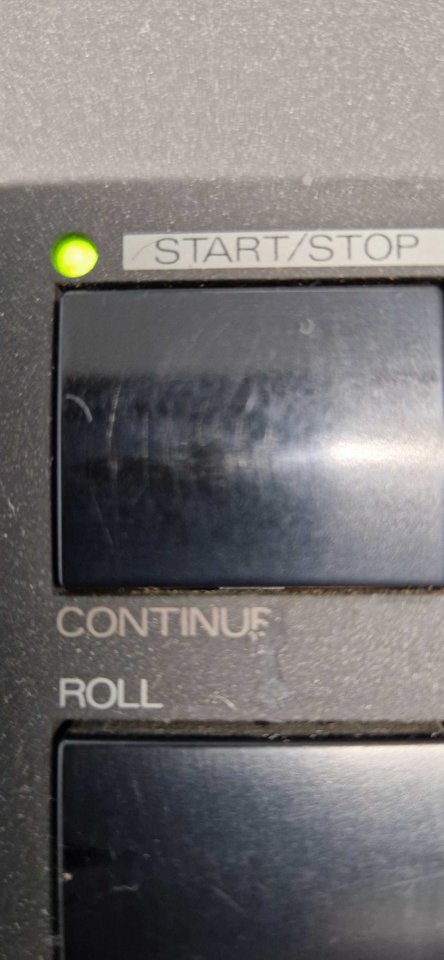 Roland R-8 con PSU original y 4 ROM