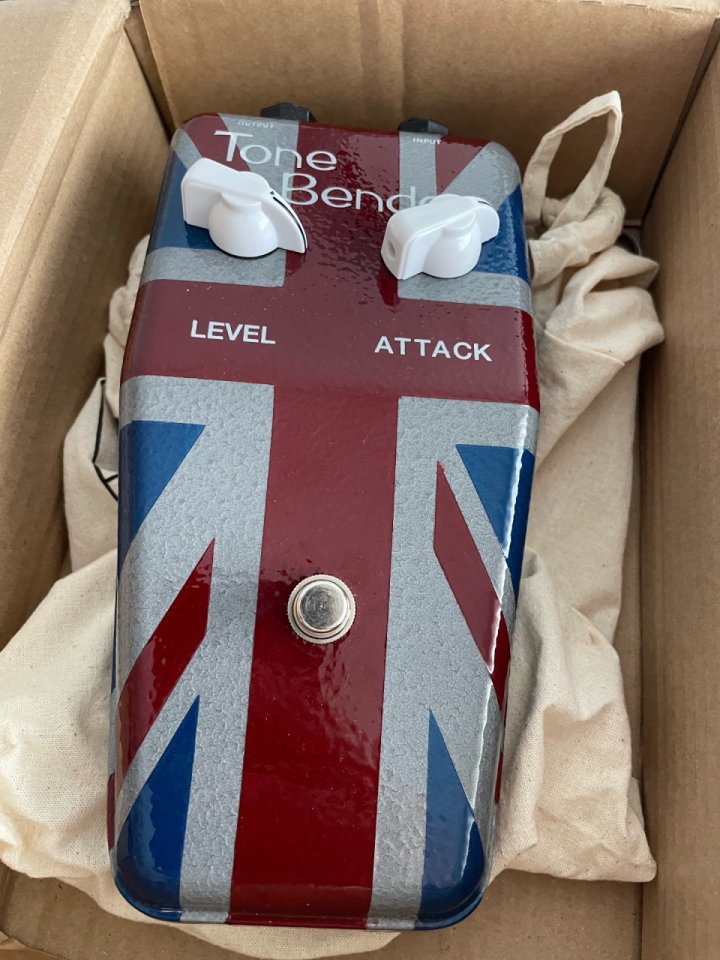 King of Fuzz tone bender