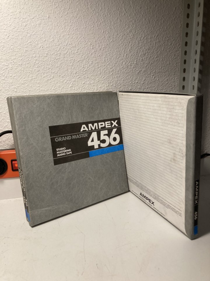 Cajas Ampex 456 Grand Master (26 unidades) de segunda mano · Foto 2 de 3 · Madrid · 75 €