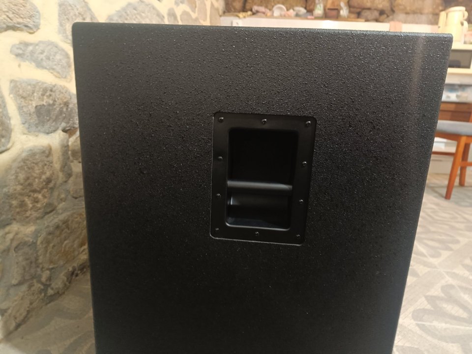 Subwofer Alto Ts18 Truesonic 1200w Nuevos, 2 usos