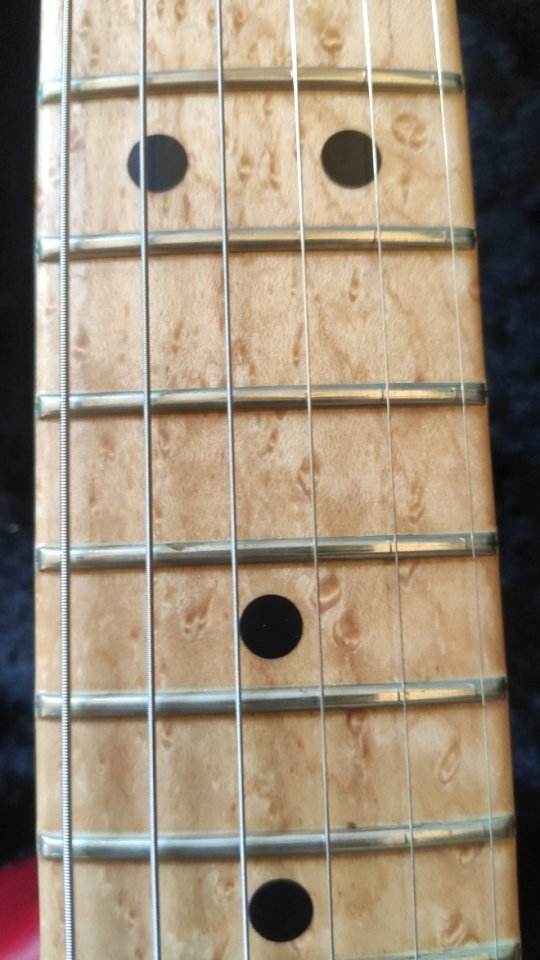 CAMBIO Fender Custom Shop Deluxe Stratocaster QMT 2014 Candy Red Maple de segunda mano · Foto 4 de 10 · Valencia