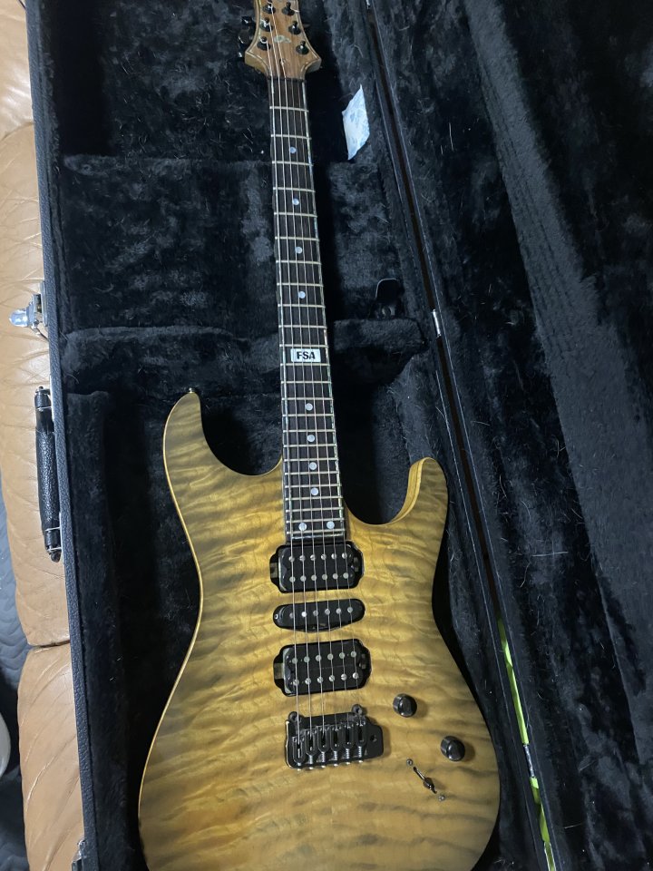 Cambio guitarra custom O 3