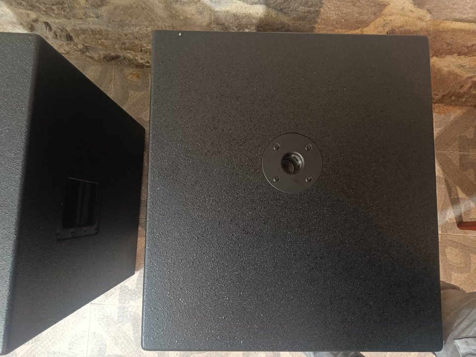 Subwofer Alto Ts18 Truesonic 1200w Nuevos, 2 usos