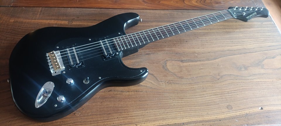 Tokai M-452. Fibra de vidrio. MIJ 1980-85