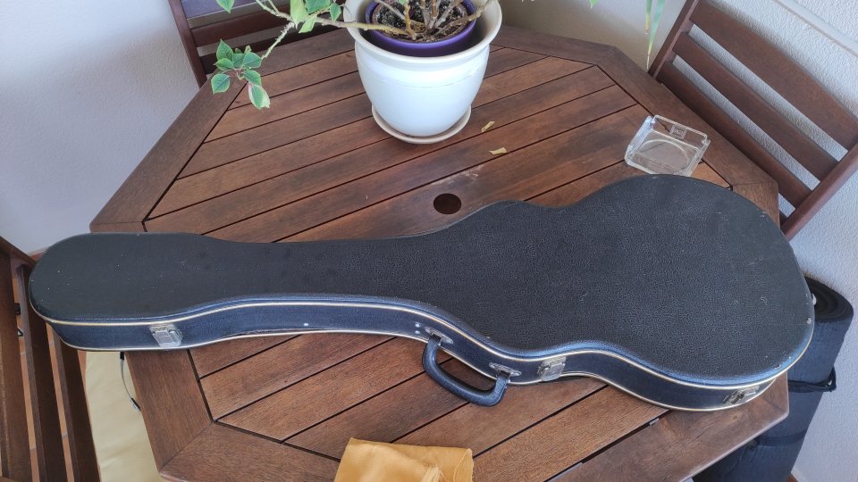 Estuche Ibanez de principios de los 70's tipo Les Paul