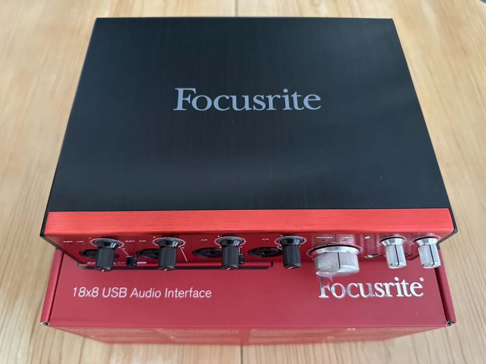Focusrite Clarett 4Pre USB + Caja y Cables Originales (Como Nueva) de segunda mano · Foto 7 de 7 · Barcelona · 275 €