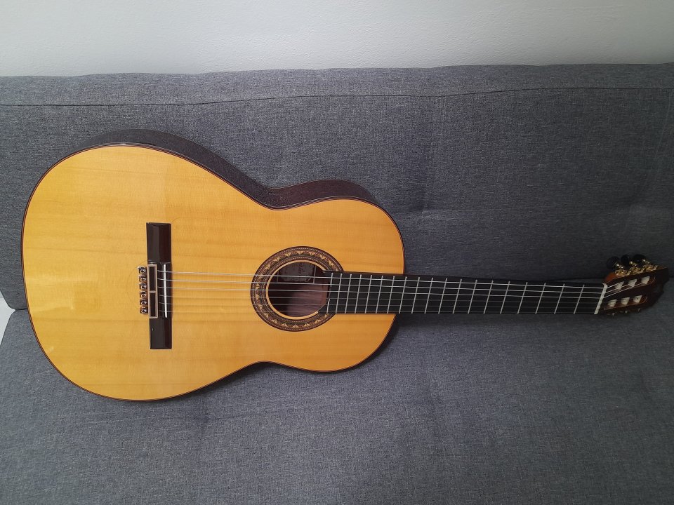 Flamenca x guitarra o amplificador de segunda mano · Foto 5 de 9 · Cádiz