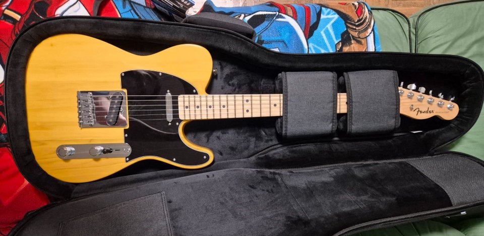 Fender Telecaster Standard Butterscotch 2025 de segunda mano · Foto 3 de 9 · Murcia · 400 €