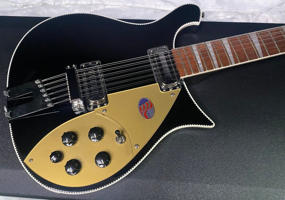 Rickenbacker 660/12 Jetglo 2026 , Nueva sin estrenar. de segunda mano · Foto 2 de 7 · Madrid · 3499 €