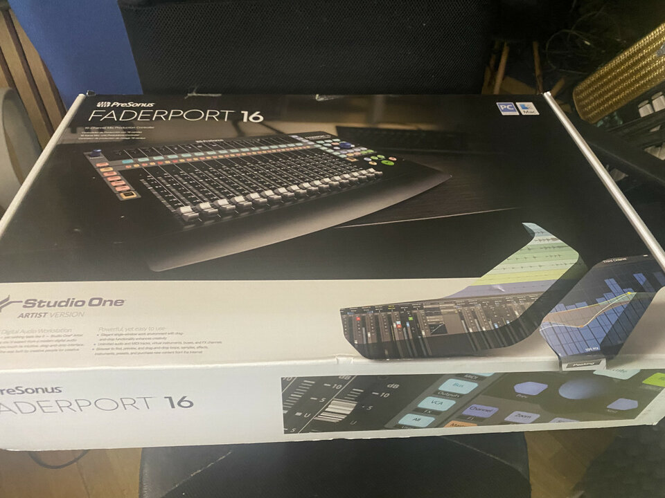 Ofertón!!!Controladora Presonus Faderport 16 como NUEVA!!!