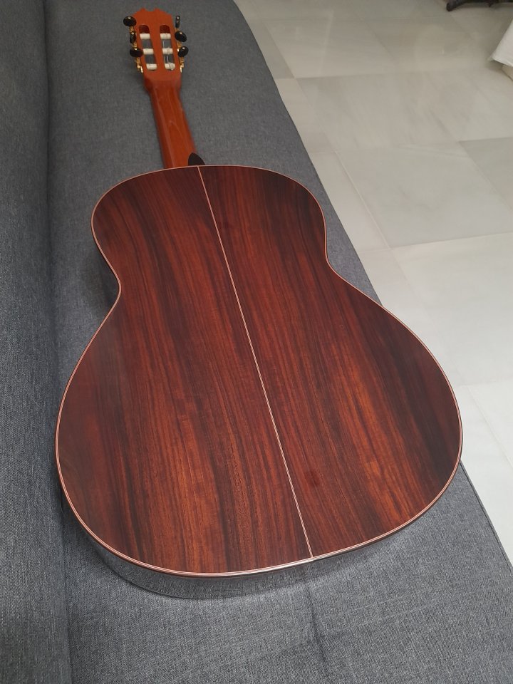 Flamenca x guitarra o amplificador de segunda mano · Foto 6 de 9 · Cádiz
