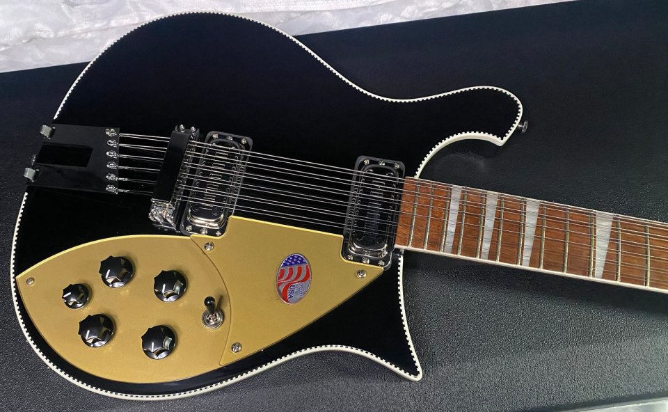 Rickenbacker 660/12 Jetglo 2026 , Nueva sin estrenar. de segunda mano · Foto 3 de 7 · Madrid · 3499 €