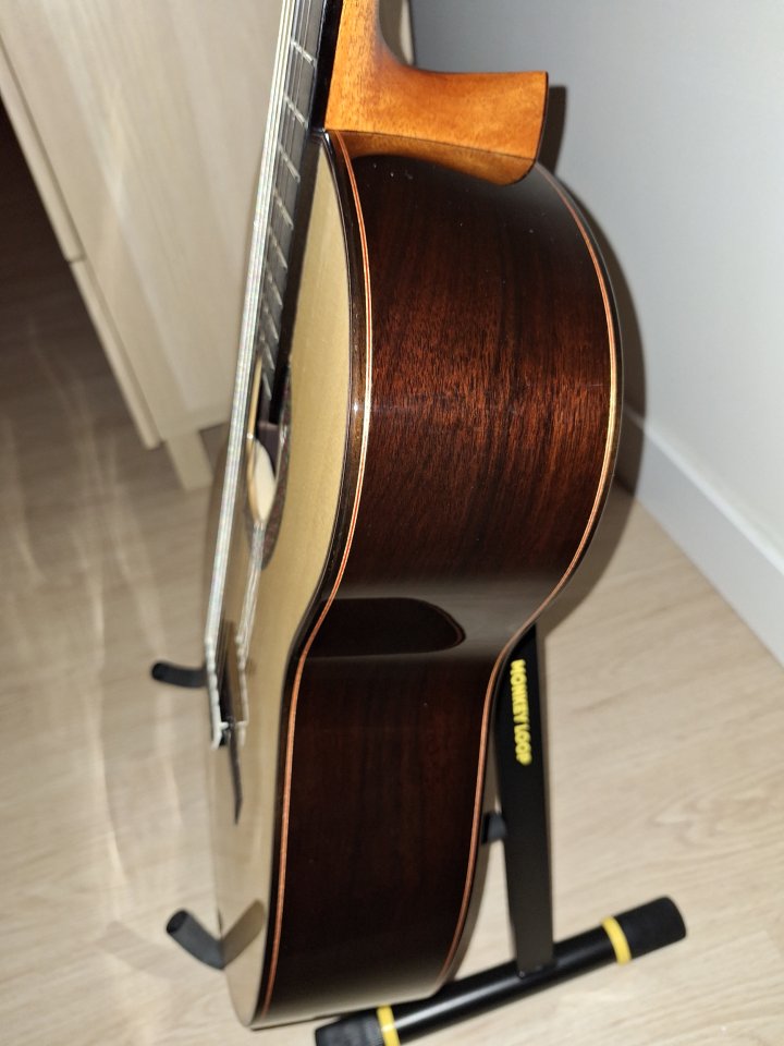 Guitarra Antonio de Toledo AT-270S maderas macizas