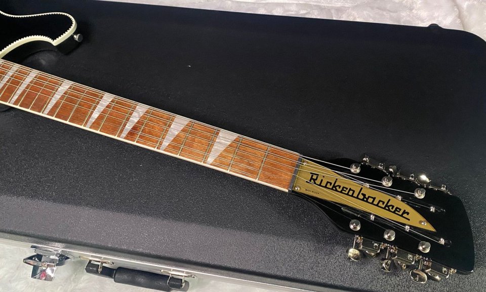 Rickenbacker 660/12 Jetglo 2026 , Nueva sin estrenar. de segunda mano · Foto 4 de 7 · Madrid · 3499 €