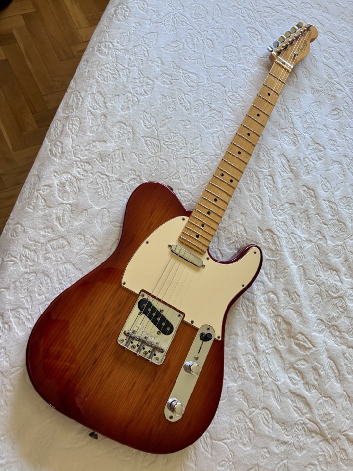 Fender American Professional II Telecaster de segunda mano · Foto 2 de 10 · Madrid · 1380 €