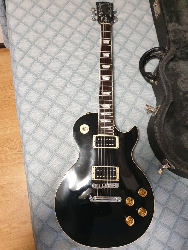 (RESERVADA) Gibson Les Paul Standard Ebony 2001