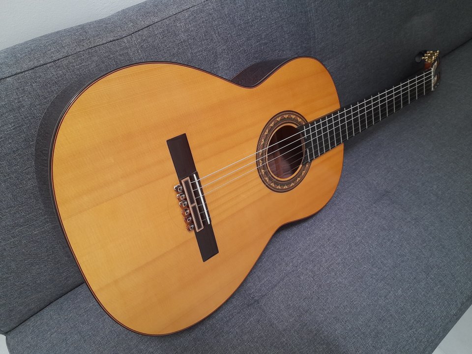 Flamenca x guitarra o amplificador de segunda mano · Foto 9 de 9 · Cádiz