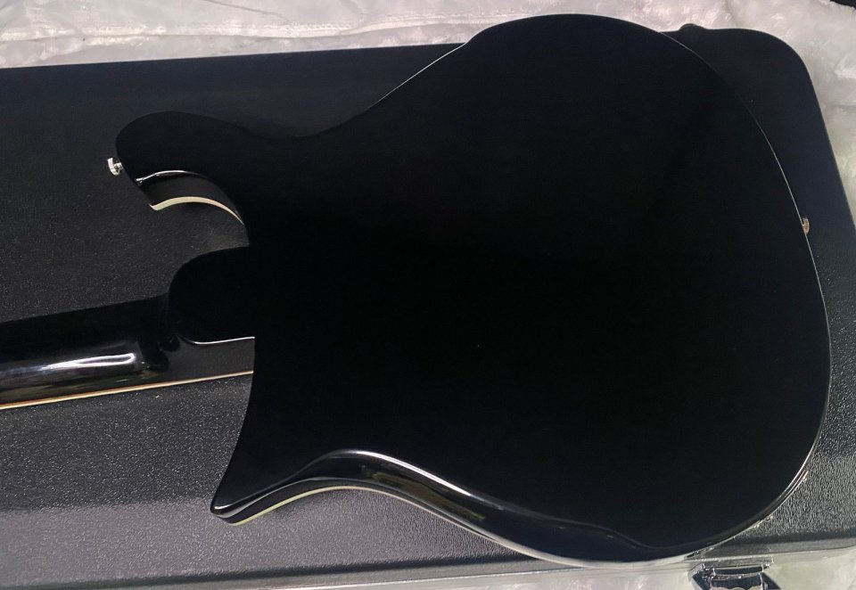 Rickenbacker 660/12 Jetglo 2026 , Nueva sin estrenar. de segunda mano · Foto 6 de 7 · Madrid · 3499 €