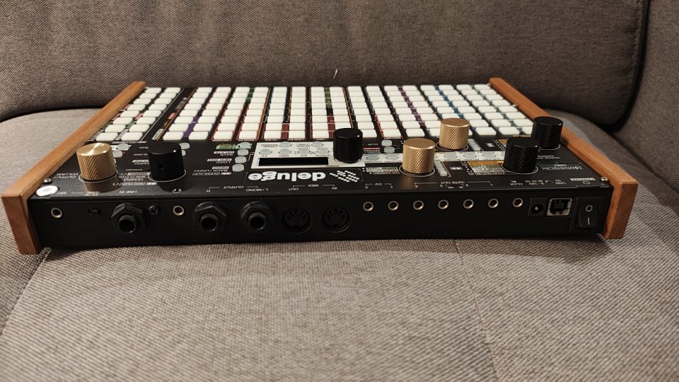 Synthstrom Deluge + extras de segunda mano · Foto 10 de 10 · Asturias · 999 €
