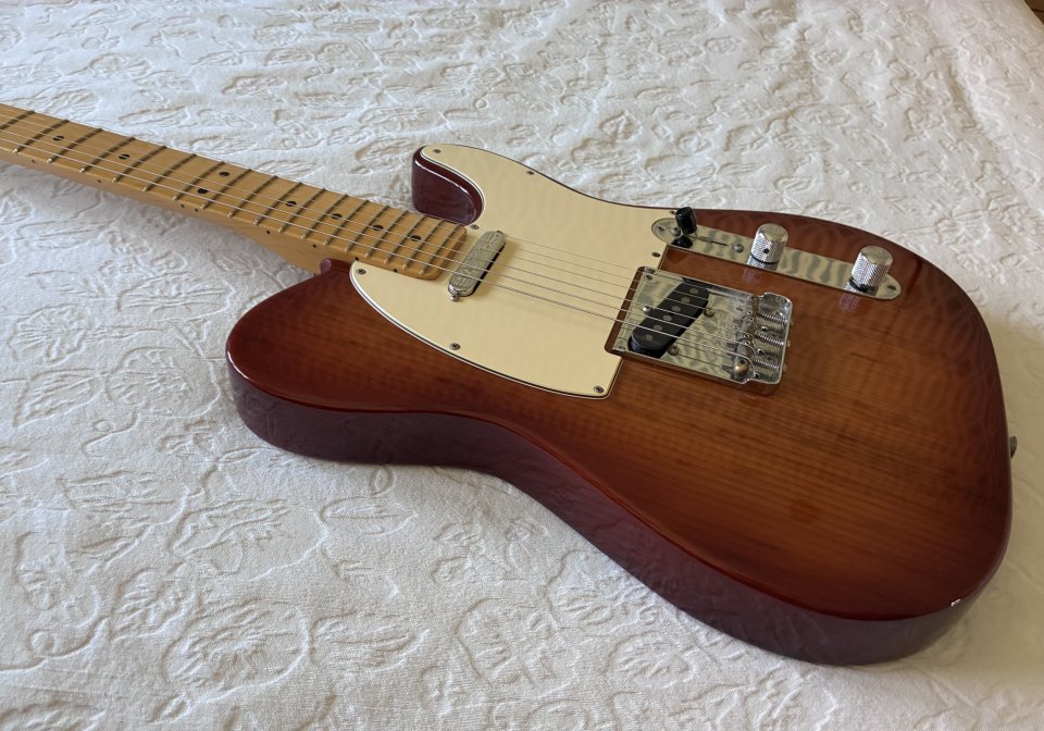 Fender American Professional II Telecaster de segunda mano · Foto 4 de 10 · Madrid · 1380 €
