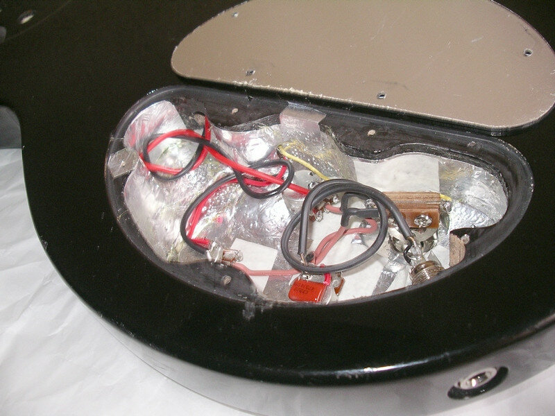 Lag Roxane 100 Standard + apantallado + funda