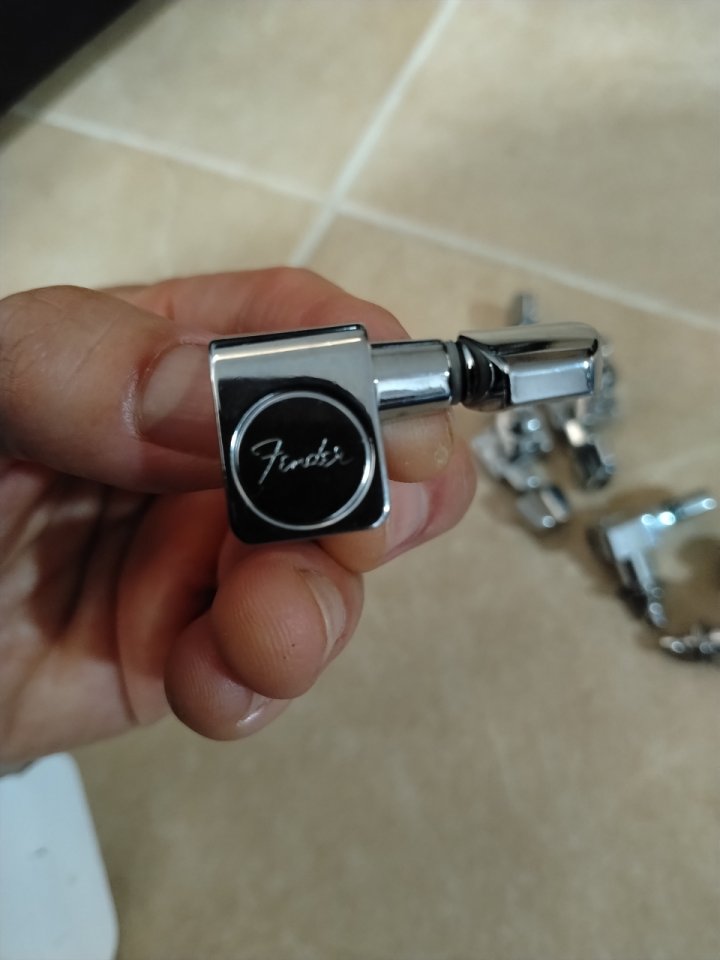Afinadores fender de segunda mano · Foto 2 de 2 · Murcia · 40 €
