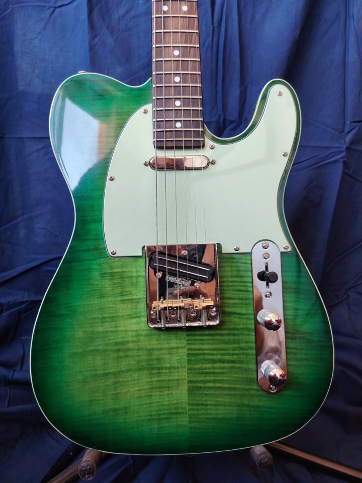 Guitarra ELg estilo telecaster de segunda mano · Foto 9 de 10 · Madrid · 550 €
