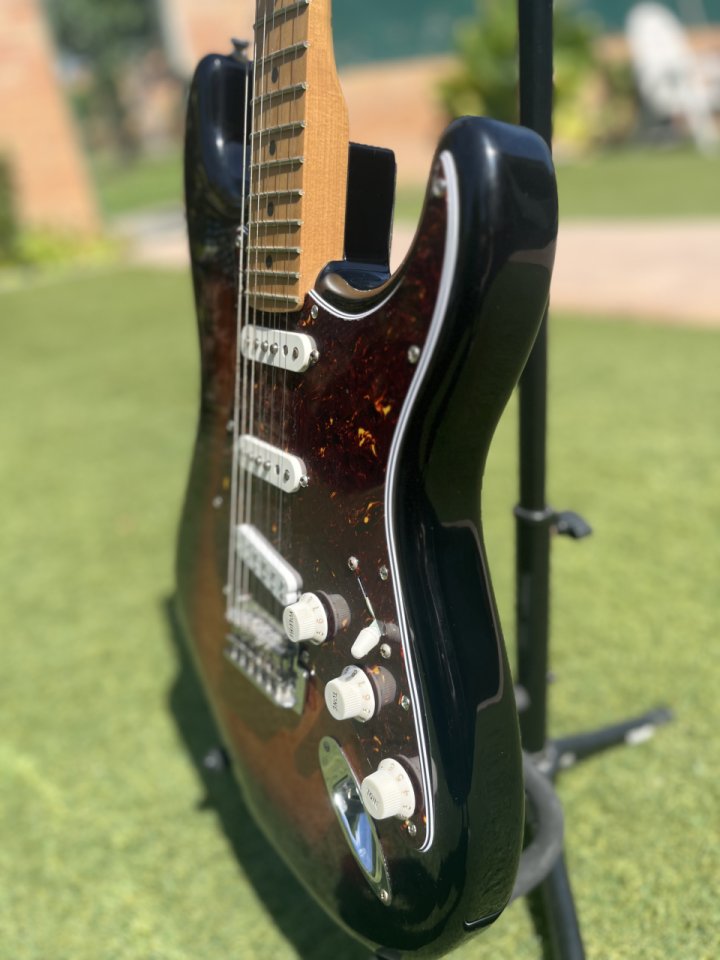 Fender Stratocaster Edición Limitada Fat 50s de segunda mano · Foto 3 de 10 · Valencia · 680 €