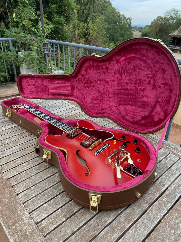 Epiphone ES-355 Inspired by Gibson Custom Shop de segunda mano · Foto 10 de 10 · Barcelona · 990 €