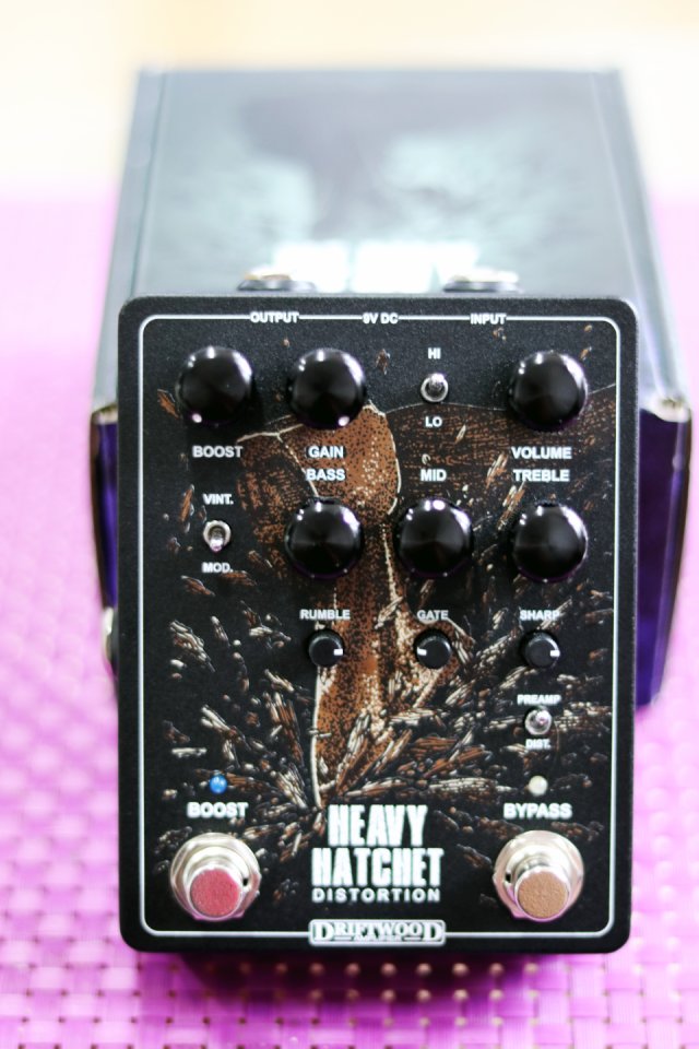 Driftwood Heavy Hatchet pedal preamp y distorsion (gastos envío incluídos) de segunda mano · Foto 1 de 2 · Illes Balears · 190 €