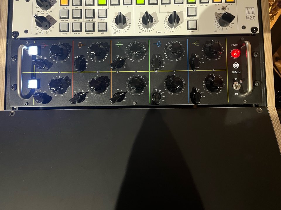 IGS Audio 825EQ