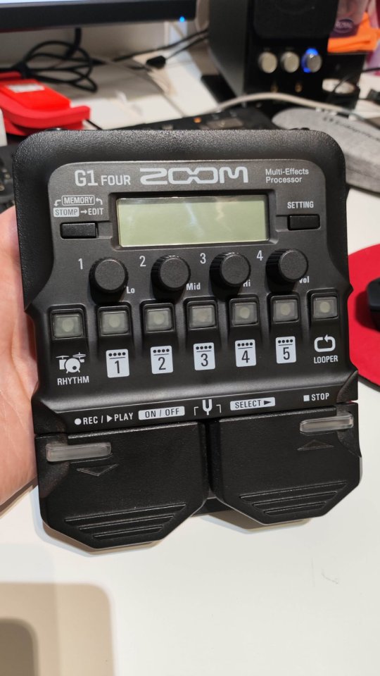 ZOOM G1 FOUR de segunda mano · Foto 1 de 3 · Granada · 50 €
