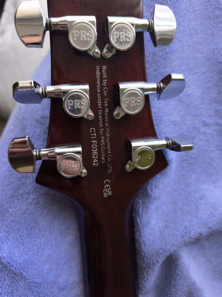 PRS SE Standard 24-08 Tobacco Burst