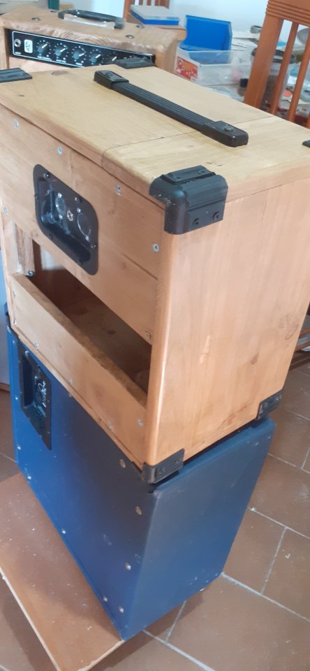 Pantalla artesanal en madera de Abeto finlandes 18mm 1x10