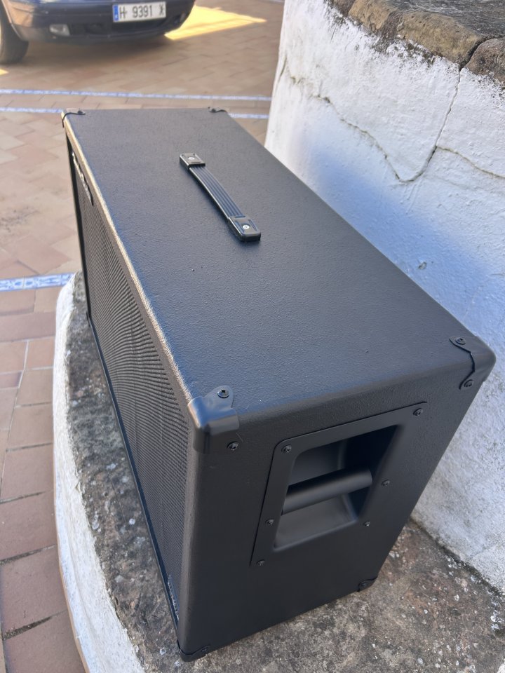 Pantalla 2x12 Celestion V30