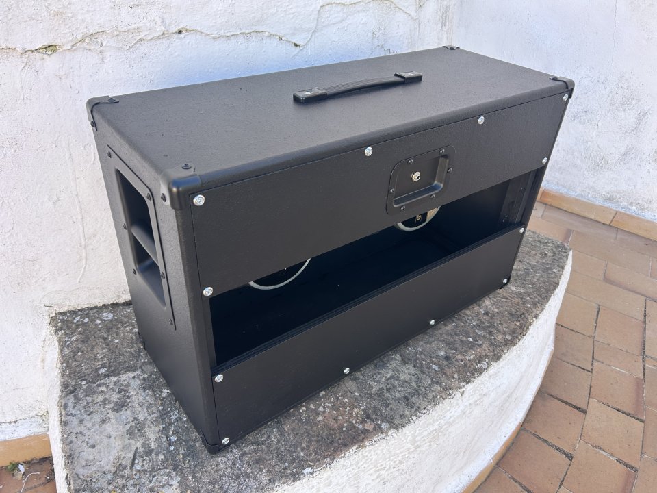 Pantalla 2x12 Celestion V30