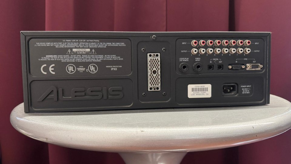Alesis ADAT XT + Mando LRC Original + 7 Cintas Quantegy DM60 Vírgenes de segunda mano · Foto 4 de 6 · Barcelona · 280 €
