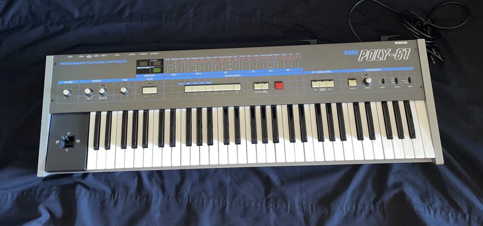 Korg Poly 61 para reparar de segunda mano · Foto 1 de 7 · Barcelona · 250 €