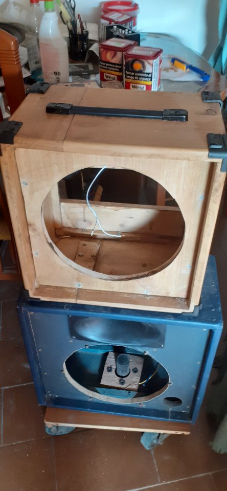 Pantalla artesanal en madera de Abeto finlandes 18mm 1x10