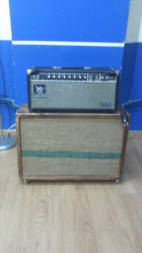 Vendo cabezal MusicMan 100RD