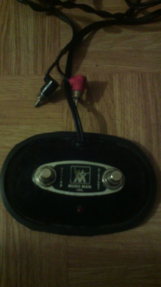 Vendo cabezal MusicMan 100RD