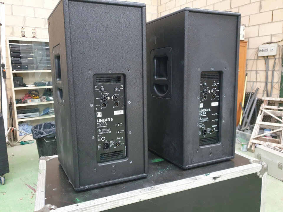 2 HK auto amplificadas Linear5 -120FA