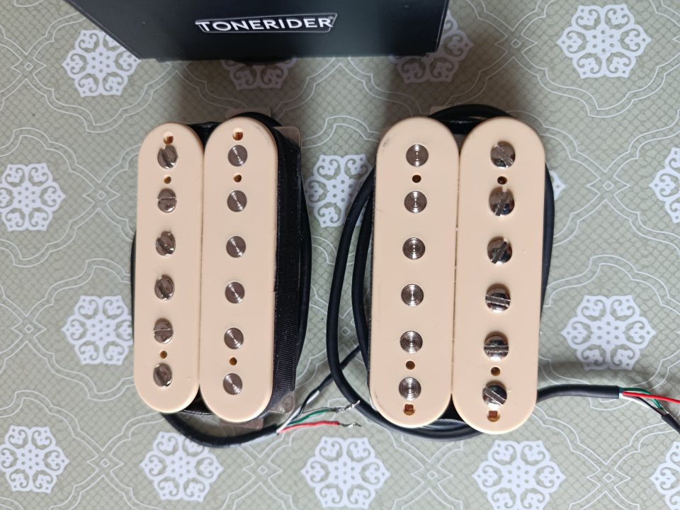 Pastillas Tonerider Ac4 set ( Envío incluido) de segunda mano · Foto 5 de 6 · Cantabria · 90 €
