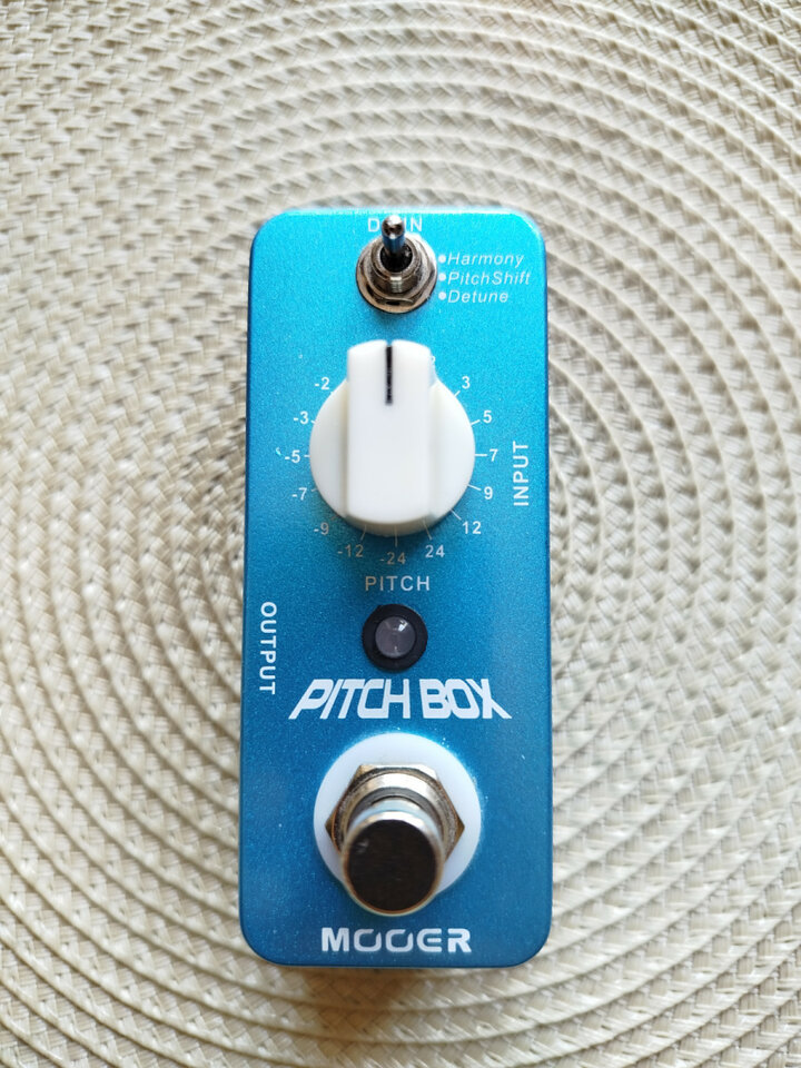 MOOER PITCH BOX.