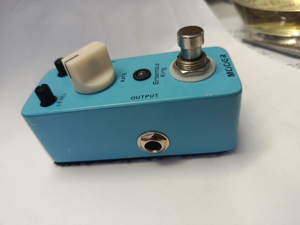Ensemble king chorus analógico MOOER de segunda mano · Foto 5 de 8 · Huelva · 34 €