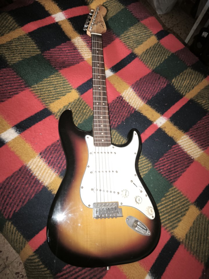 Squier strato
