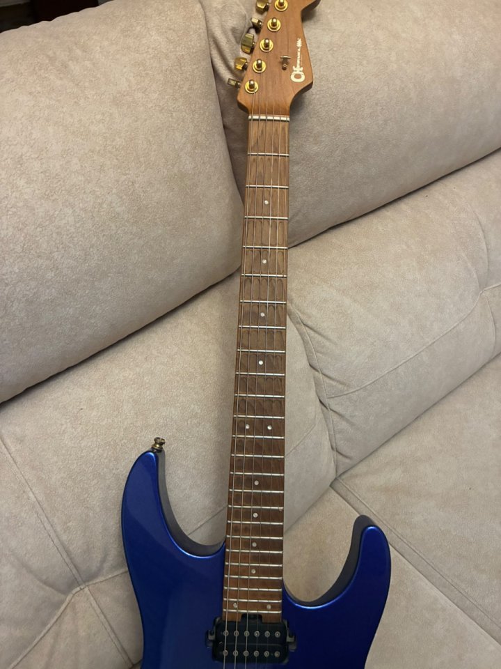 Charvel DK24 de segunda mano · Foto 3 de 7 · Madrid · 700 €