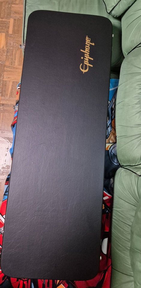 Epiphone Futura Firebird Quicksilver + Estuche rígido Epiphone de segunda mano · Foto 7 de 7 · Murcia · 800 €