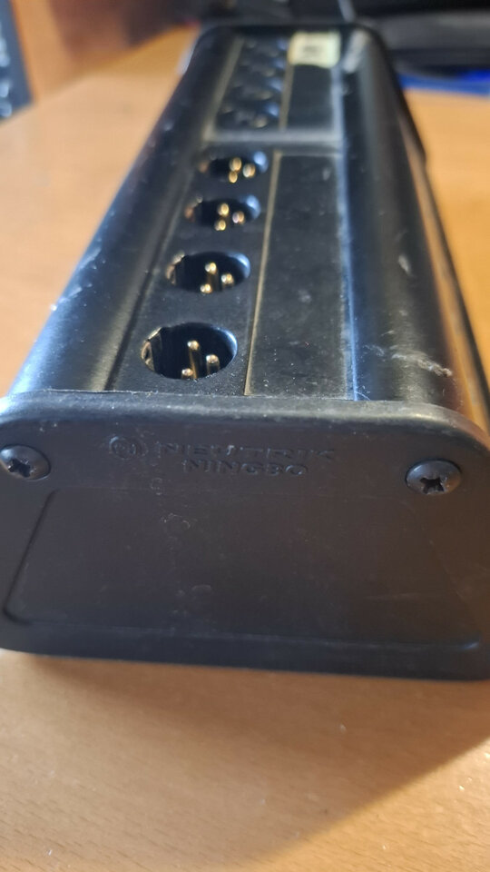 Cajetin estudio Neutrik