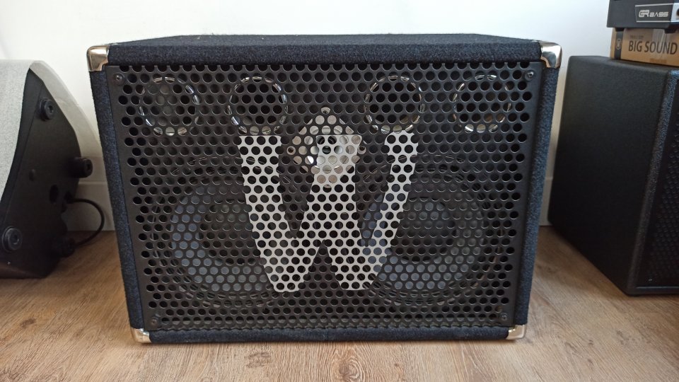 Warwick WCA 211 CAB